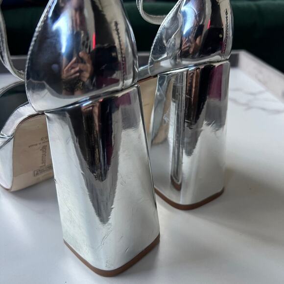 Larroude Ari Platform Pump In Silver Specchio Size 8.5 - Picture 5 of 9